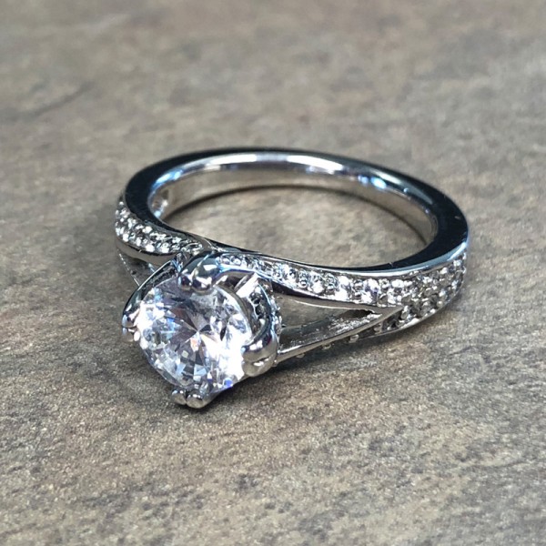 14K White Gold Split Shank Vintage Engagement Ring